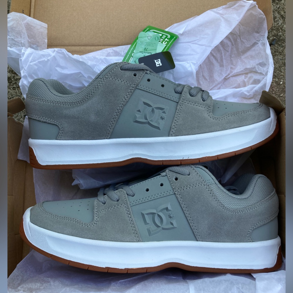DC Lynx Zero  Color:Grey/White/Grey Size:10.5